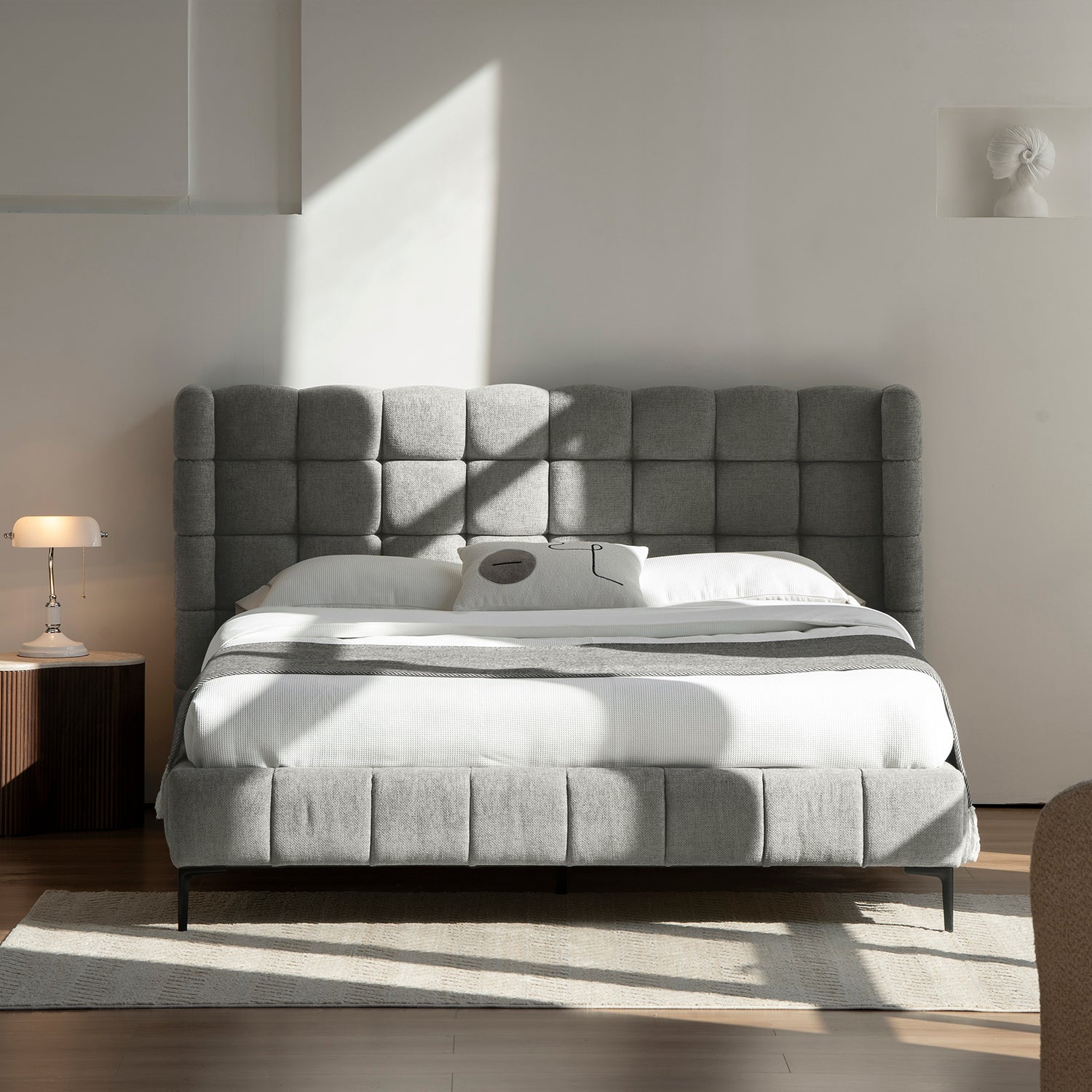 CAMA TOLEDO VISTA EN CUARTO