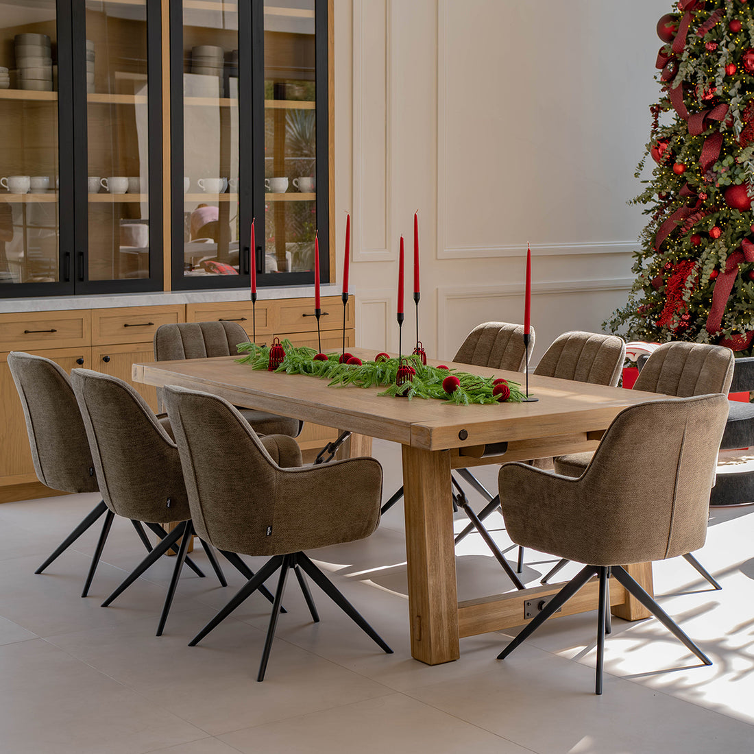 Silla Amsterdam en comedor, foto ambientada