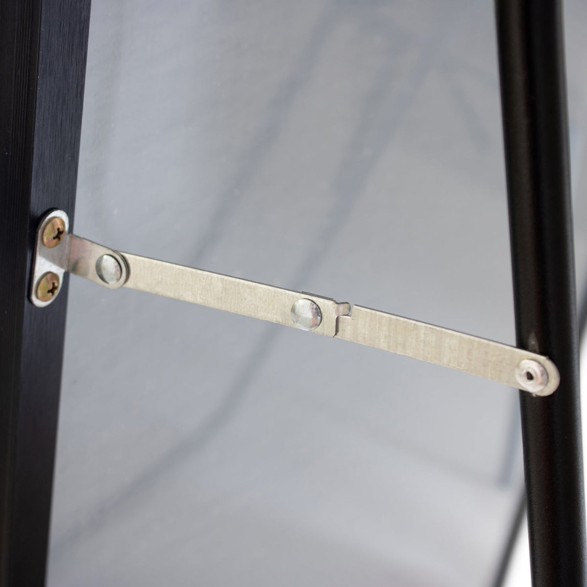 Espejo Seúl 180cm Black Alto Vista a Detalle Brazo