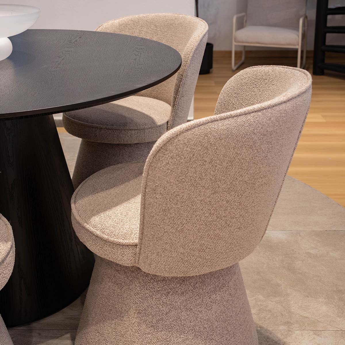 Mesa de Comedor Laredo Negra 120cm