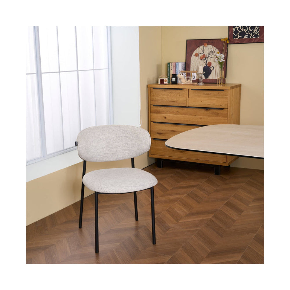 Silla Silicia Grey Pata negra Vista en Comedor