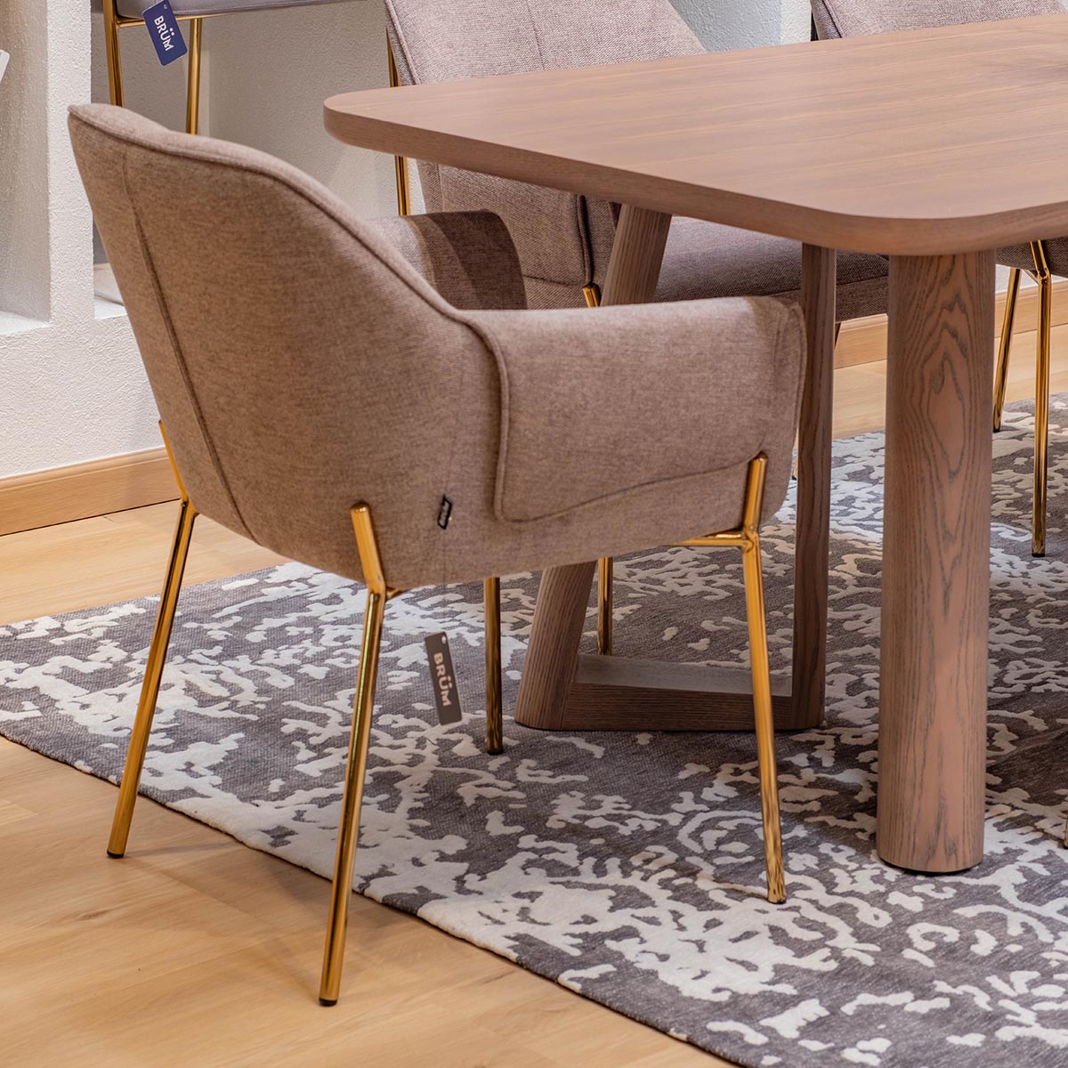 Silla Toronto